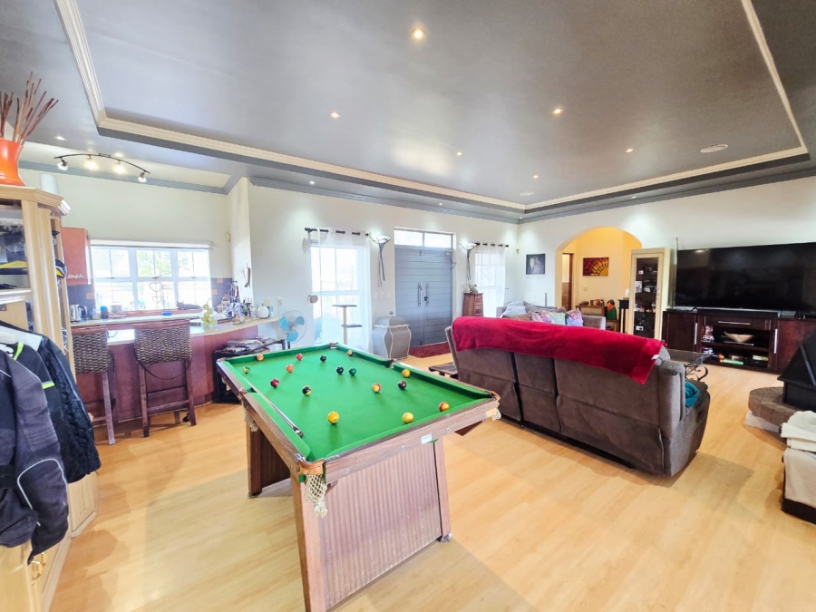 5 Bedroom Property for Sale in Kingswood Golf Estate Western Cape